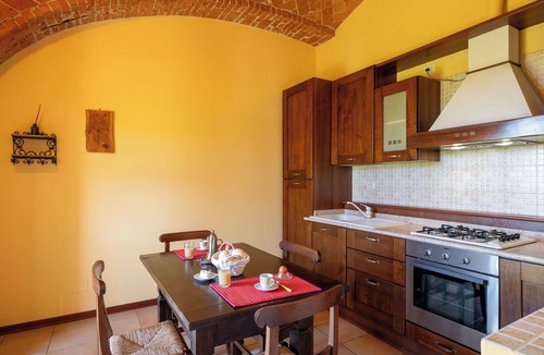 Cossombrato Apartment | Cosy apartment for 7 people with WIFI, pool, A/C, TV, patio and pets allowed
