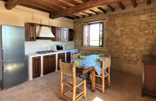 Guardistallo Apartment | Cosy apartment for 4 people with pool, WIFI, A/C, patio, pets allowed and panoramic view