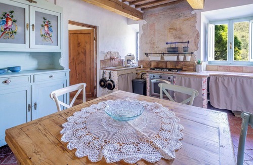 Montecatini Val di Cecina Apartment | Cosy apartment for 7 guests with WIFI, TV, pets allowed and panoramic view