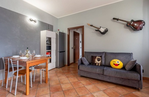 Portacomaro Apartment | Cosy apartment for 4 guests with WIFI, pool, A/C, terrace, pets allowed and panoramic view