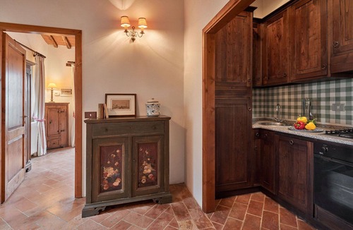 Umbertide Villa | Cosy apartment in villa for 4 guests with WIFI, A/C, pool and TV