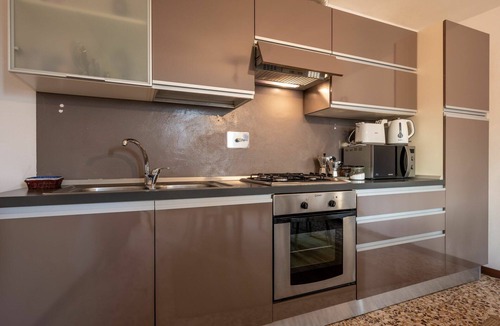 Cortazzone House | Cosy apartment in villa for 3 guests with pool, terrace and pets allowed