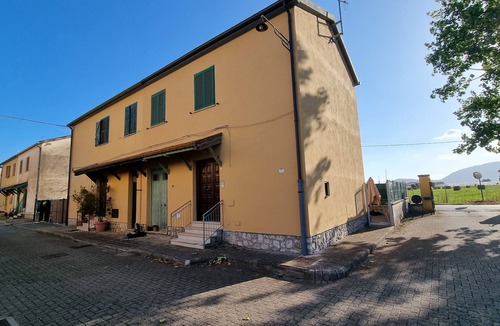 Fondi Villa | COTTAGE A FEW MINUTES FROM THE SEA