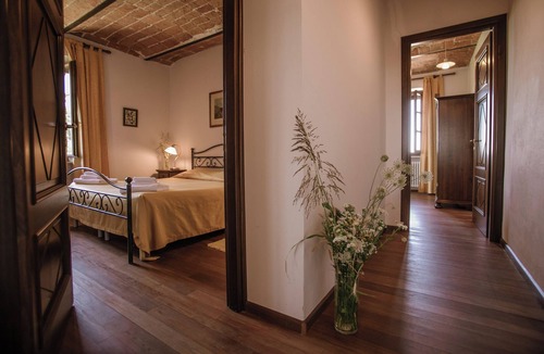Isola d'Asti House | Country apartment in Monferrato Moretti Winery