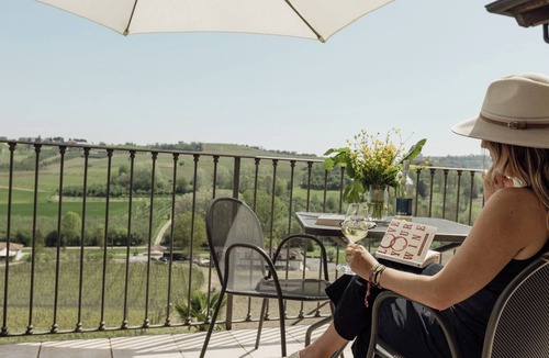 Isola d'Asti House | Country apartment Monferrato Moretti Winery