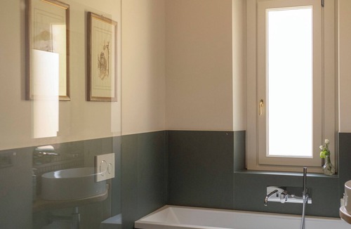 Sommariva del Bosco House | Country house with pool suspended between village and nature