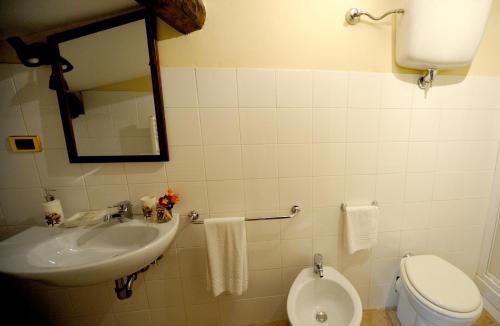 Sassoferrato House | Country House Federico I