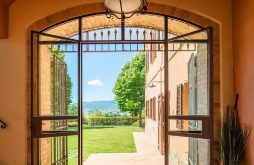 Pietrauta Apartment | Country House Fountain - Tower