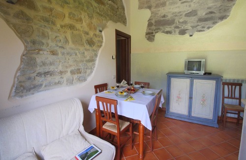 Apecchio Villa | Country House Getaway in Apecchio