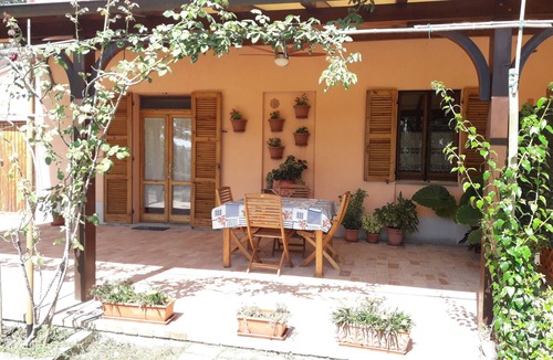 Scapezzano Apartment | Country House