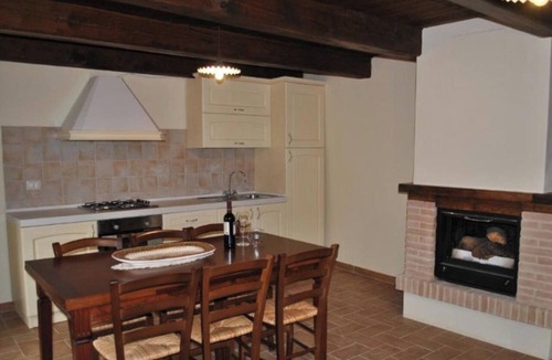 Montefortino Apartment | Country house Monti Sibillini with Pool