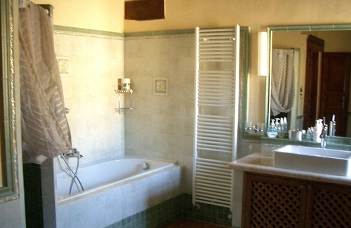 Monteprandone House | Country house with pool in a secluded location with panoramic sea 7 km, pets allowed