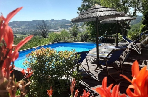 Urbino House | Country house with a breathtaking view,