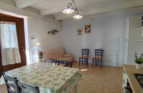 Tolentino House | Country house with pool and superb views over Lake