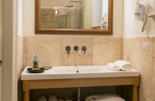 Alba Adriatica House | Country residence, 10 bedrooms and 10 bathrooms, salt water pool, panoramic.