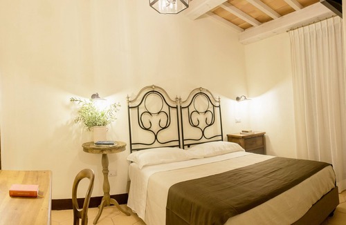 Alba Adriatica House | Country residence, 10 bedrooms and 10 bathrooms, salt water pool, panoramic.
