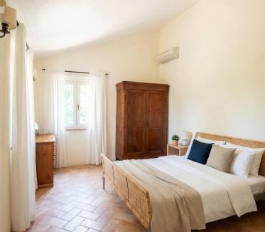 Recanati Villa | Country Villa -Private Pool, Jacuzzi, Tennis Court-
