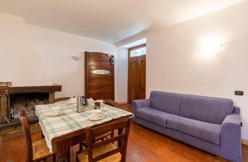 Monte Santa Maria Tiberina Apartment | Cozy Apartment In Monte Smtiberina Pg