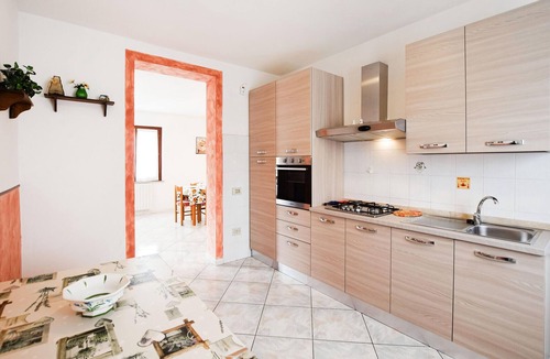 Piana Apartment | Cozy apartment in Castiglione Del Lago