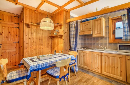 Antagnod Apartment | Cozy apartment in Ayas with kitchenette