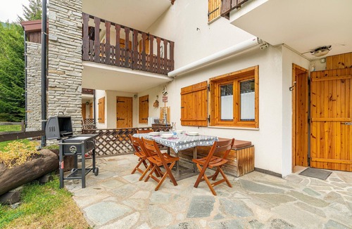 Antagnod Apartment | Cozy apartment in Ayas with kitchenette