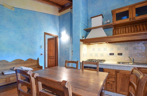 Casal Velino Apartment | Cozy apartment in Casal Velino with swimming pool
