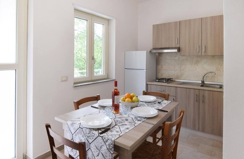Santa Maria Apartment | Cozy apartment in Ricadi with WiFi