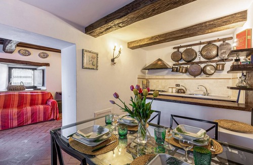 Acqua Loreto Apartment | Cozy apartment in Todi PG with swimming pool