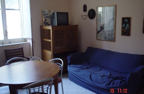 Vietri sul Mare Apartment | Cozy apartment in the greenery of the Amalfi Coast