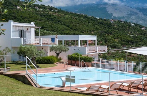 Villammare House | Cozy Apartment Near Sea in Villammare Italy