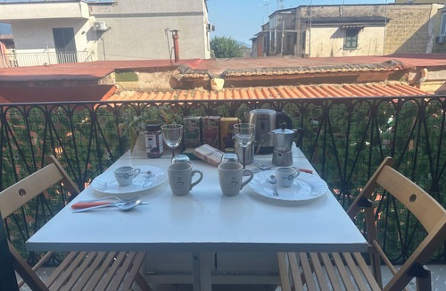 Naples Apartment | Cozy Apartment with Private Balcony, Easy Parking & Mega WI-FI