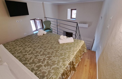 Belmonte Calabro Bed & Breakfast | Cozy B&B room on two levels ideal for 2 or 3 people