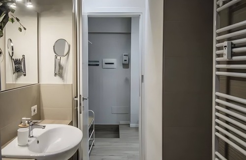 Milan Apartment | Cozy Bande Nere Apartment