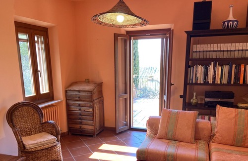 Ripatransone Apartment | Cozy cottage on the hill with sea view, can host up to 8 guests