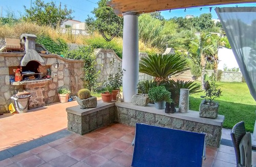 Panza House | Cozy home in Forio-Panza with WiFi