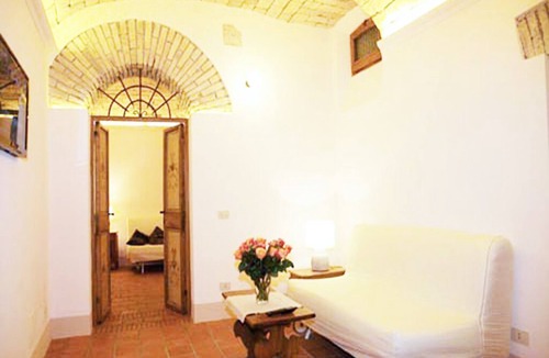 Rione V Ponte Apartment | Cozy Navona Square apartment (Multiple rentals available)