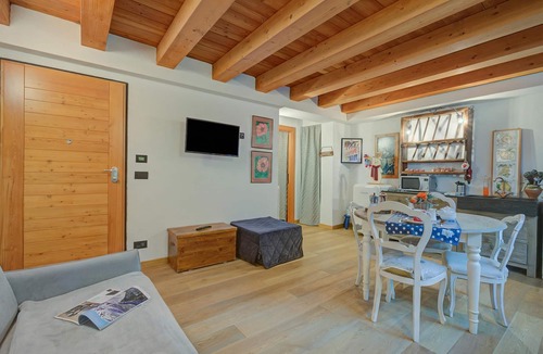 Bardonecchia Apartment | Cozy Nest in the old Town of Bardonecchia