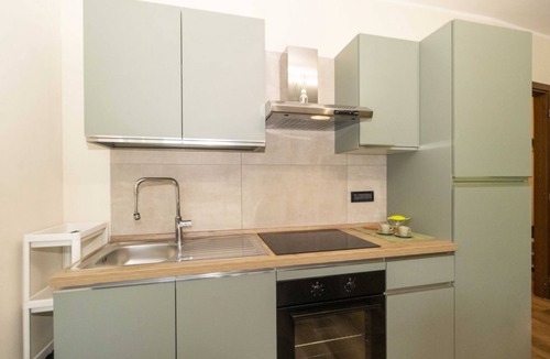 Cenisia Apartment | Cozy studio of 40 sqm, able to accommodate up to 3 people, located on the third floor of a building with elevator. The accommodation is located in a quiet and strategic area, outside the Turin ZTL. The area is well connected by public transport, in about