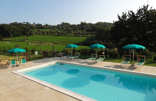 Pesaro Apartment | Cozy Suite with kitchen and pool in the countryside 5 km away from the beaches