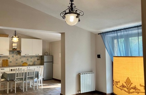 Assisi House | Cozy three-room apartment in the Umbrian countryside.