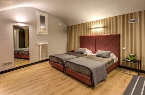 Rione V Ponte House | Cozy Two Bedrooms Apartment on 3 leves