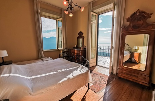 Bee Villa | Cozy villa with breathtaking views of Lake Maggiore
