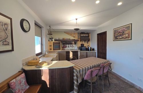 Castelvetro Piacentino Bed & Breakfast | CREMONA BUSSETO MUSIC - Villa with park and Pool.