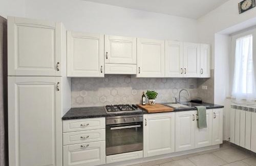 Capodimonte Apartment | Da nonno Carlo Lakeview - By BorgoLago