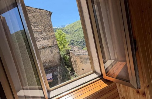 Acciano Apartment | Dai Nonni Vacation Home