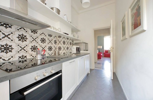 Trastevere Apartment | Dandolo In Trastevere, Splendid, Spacious And Bright 3 Br Apartment By Halldis