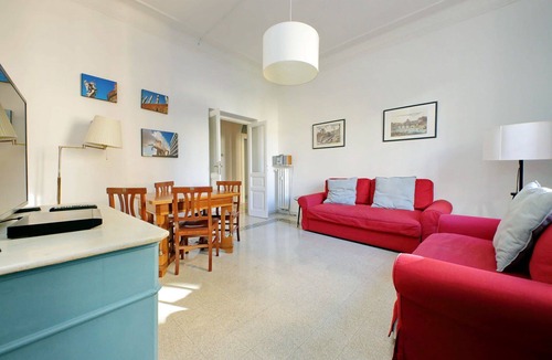 Trastevere Apartment | Dandolo In Trastevere, Splendid, Spacious And Bright 3 Br Apartment By Halldis