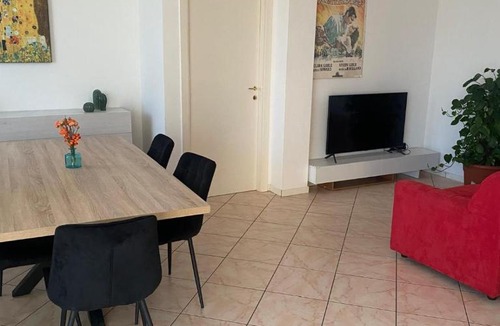 Ravenna Apartment | Dante Doc