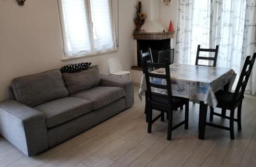 Villa Rosa Apartment | Dea House