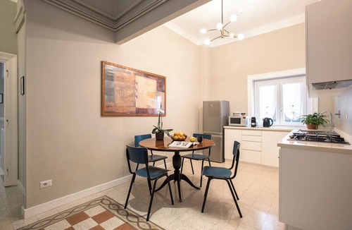 Rione V Ponte Apartment | Delightful and Modern Apartment few meters away from the Vatican